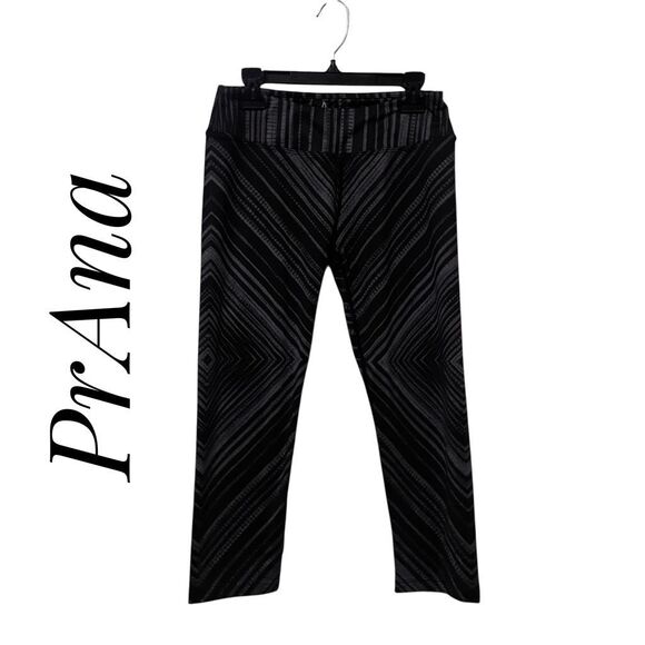 Prana Pants - PrAna Small Pillar Printed Cropped Athletic Leggings Grey Black
